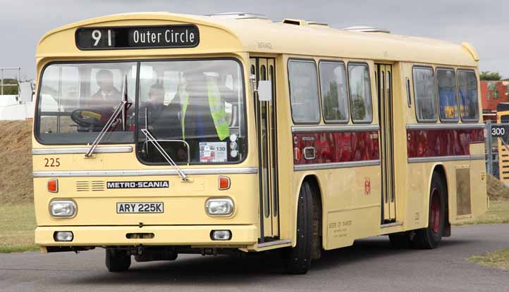 Leicester City Transport Metro-Scania 225